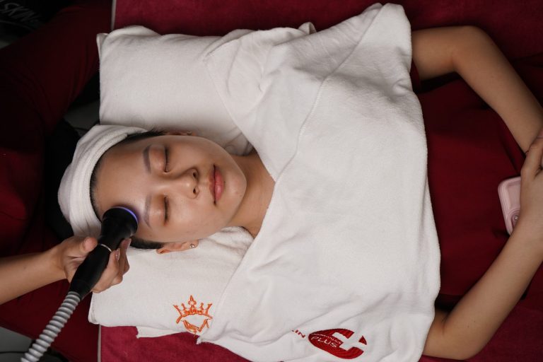Skin TCA Cross tại Skin Plus Dermatology